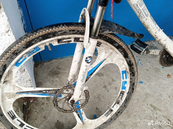 Велосипед bmw