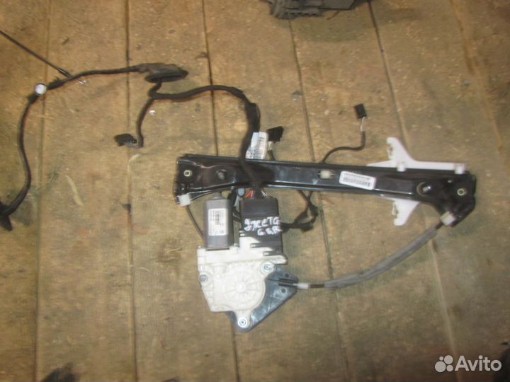 Моторчик стеклоподъемника VW Jetta 2011 3C0959704B