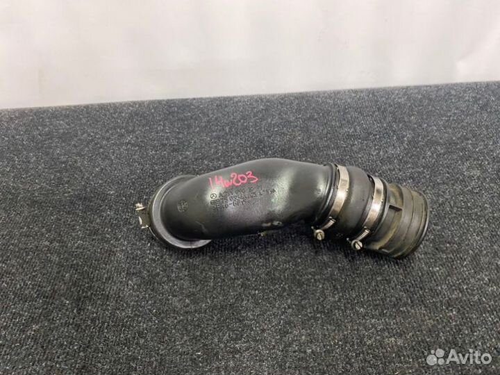 Патрубок интеркулера левый Mercedes 203 W203