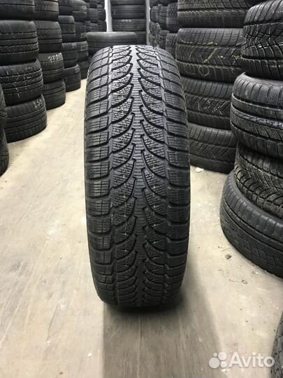 Bridgestone Blizzak LM-80 215/65 R16 105R