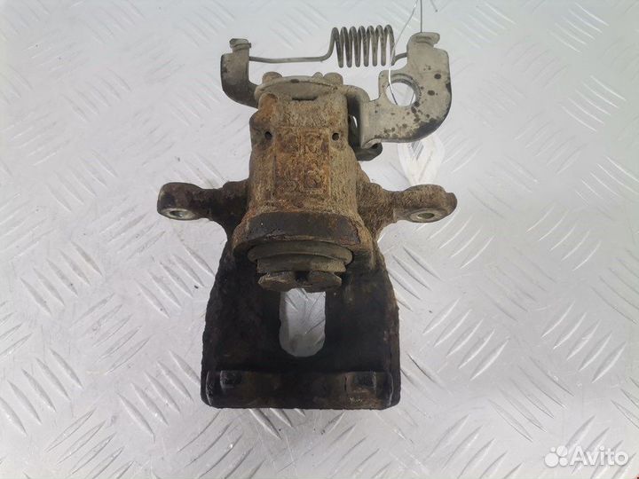 Суппорт задний левый для Ford Mondeo 3 1500121