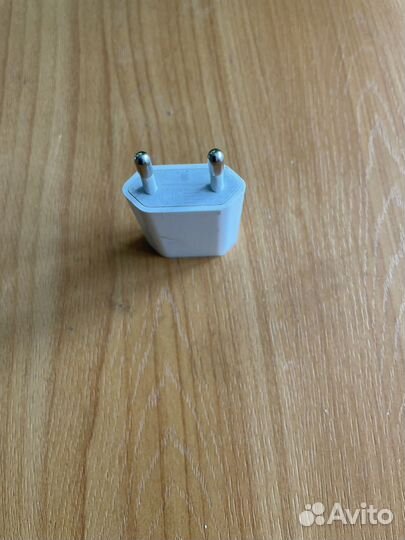 Оригинальное зарядное устройство Apple