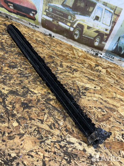 Радиатор Гур Мазерати Кватропорте 5 V