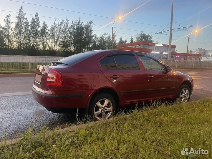 Skoda Octavia 1.6 МТ, 2008, 275 320 км