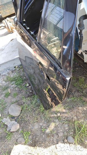 Задняя левая дверь BMW X5 E53