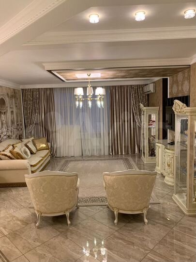 3-к. квартира, 127 м², 21/24 эт.