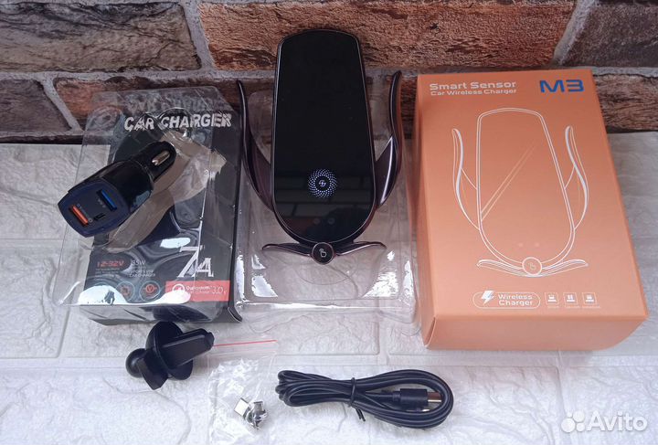 Держатель телефона в машину с зарядкой сенсор+акум