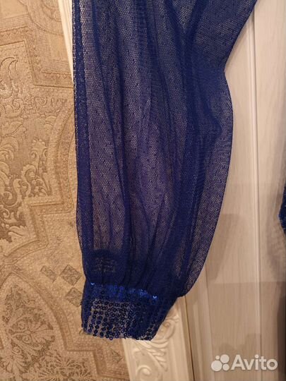 Платье нарядное 50