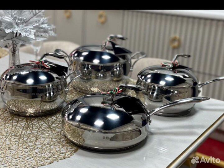 Набор кастрюль новый