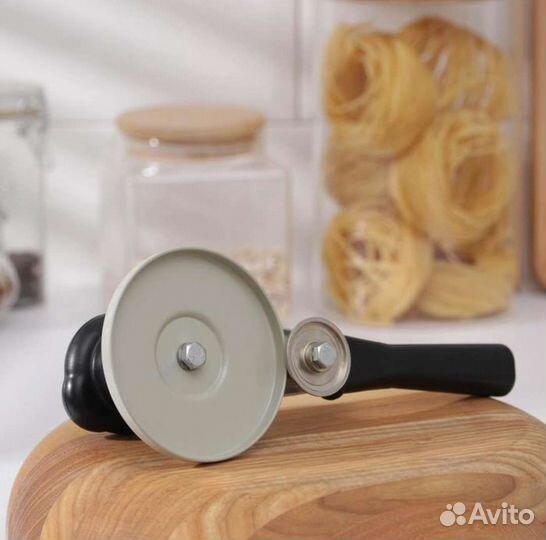 Закаточная машинка для банок