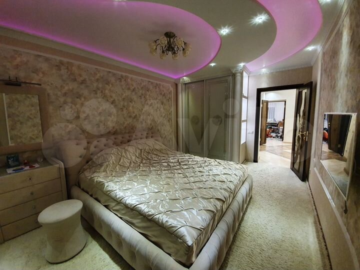 4-к. квартира, 119 м², 6/10 эт.