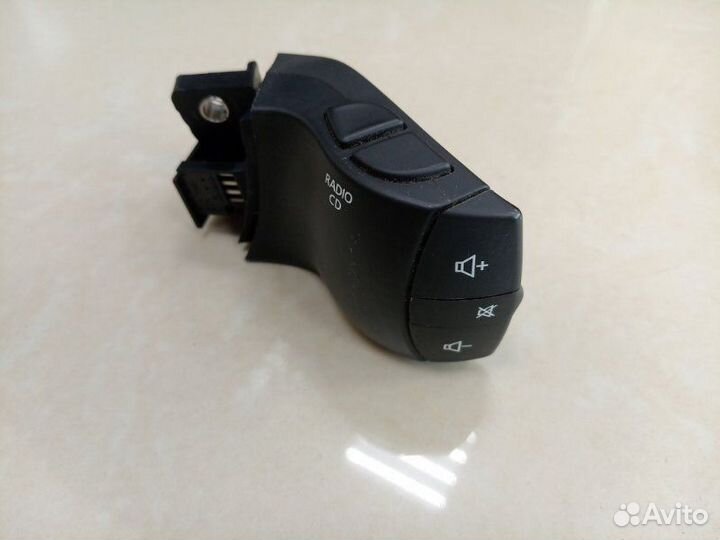 Подрулевой переключатель Renault Fluence седан