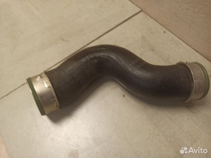 Патрубок интеркулера