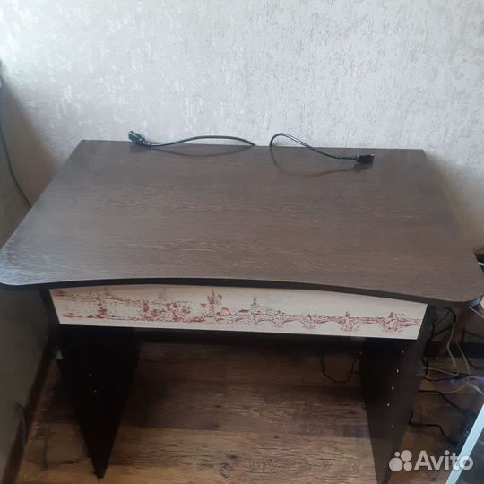 Детский стол парта