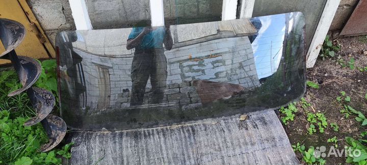 Заднее стекло ваз 2107