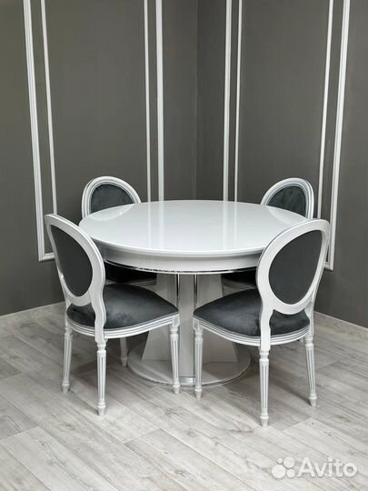 Кухонный стол,стулья / оплата при получении