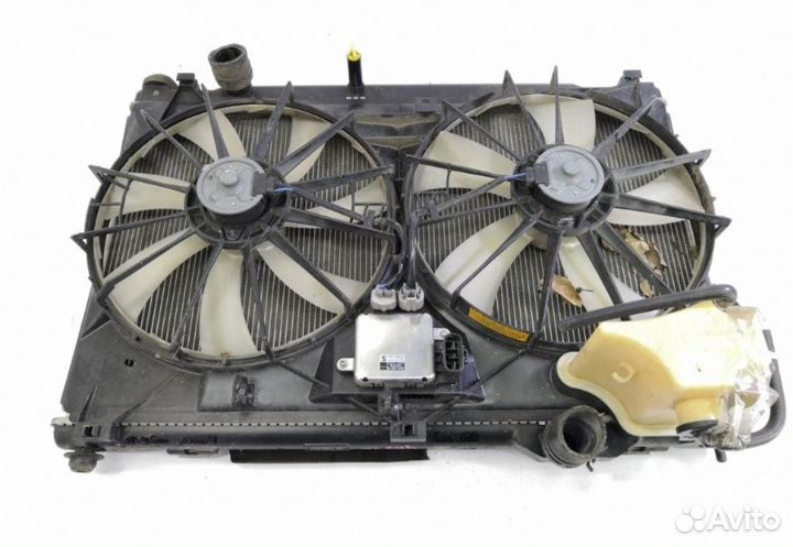 Радиатор оригинал на lexus gs 300 / toyota camry 3