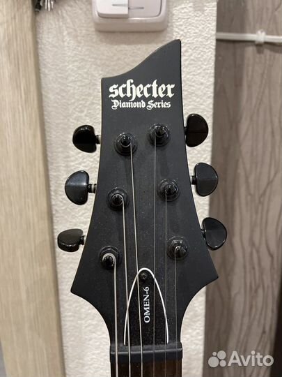 Электрогитара Schecter Omen-6 комбик Roland