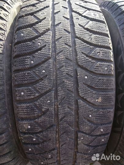 Bridgestone Ice Cruiser 5000 235/55 R18 106M