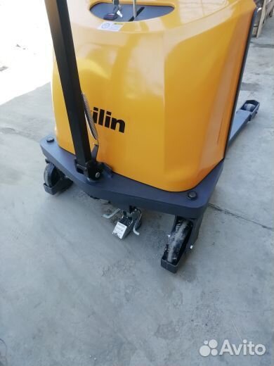 Штабелер с электроподъемом 1,5т на 3,5м