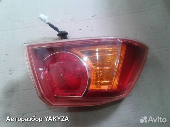 Левый фонарь фара в крыло Митсубиси Лансер 10