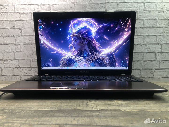 Игровой ноутбук asus i5/700Gb/2Видеокарты