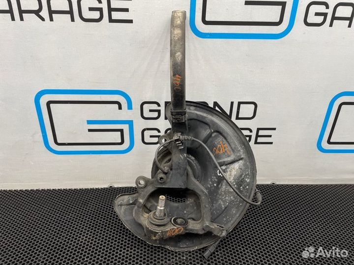 Кулак передний левый Mercedes-Benz Cls-Class W219