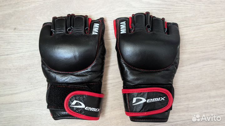 Перчатки MMA Demix