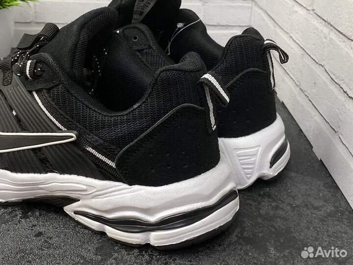 Кроссовки Nike V2K Run Runtekk