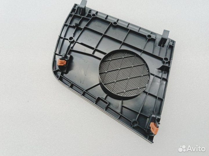 Решетка динамика (сетка) левая Toyota Camry XV70