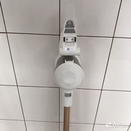 Пылесос вертикальный DeLonghi XLM407.WRG