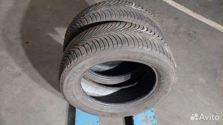 Michelin Alpin 5 215/60 R16 99H