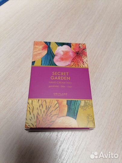 Набор кремов для рук oriflame Secret Garden