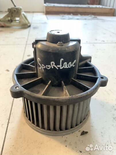 Моторчик печки Kia Sportage