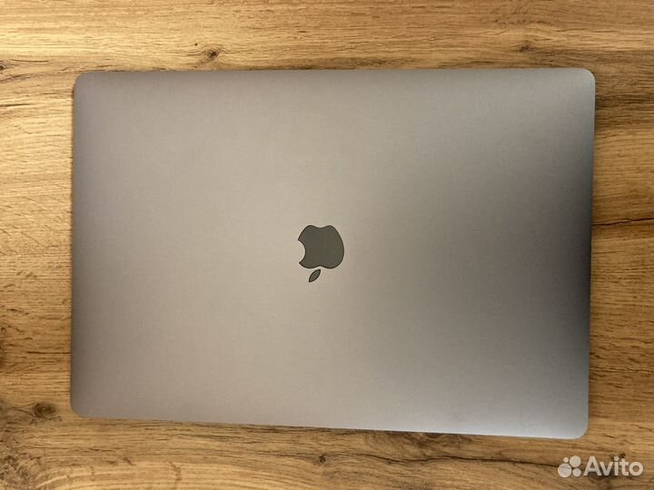 Apple MacBook Pro 15 2017 i7/16/512