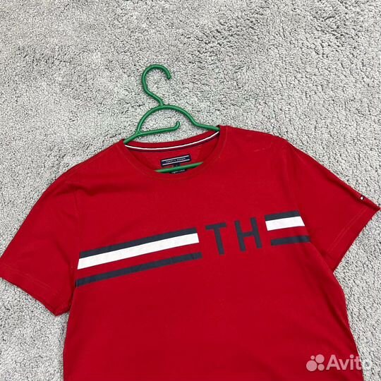 Футболка Tommy Hilfiger L Состояние Отличное