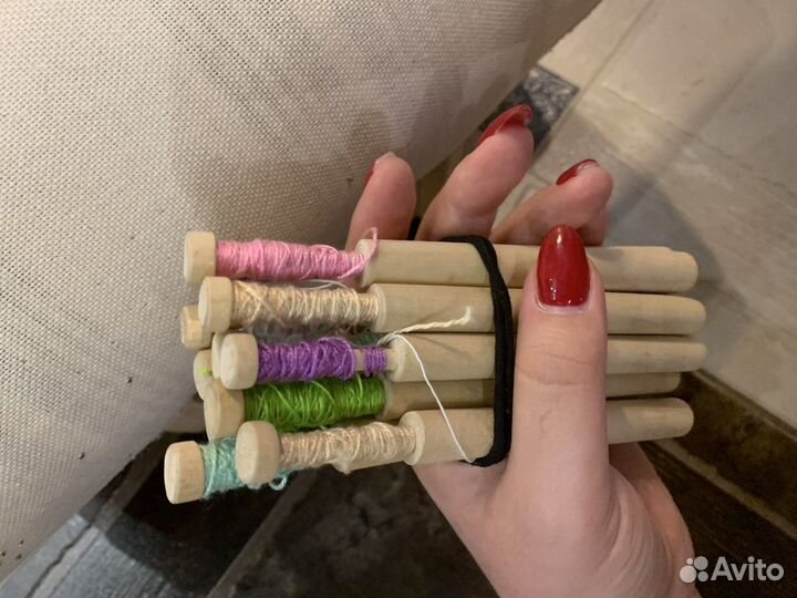 Станок для кружевоплетения и коклюшки