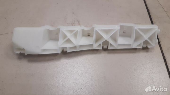 Направляющая переднего бампера Renault Koleos