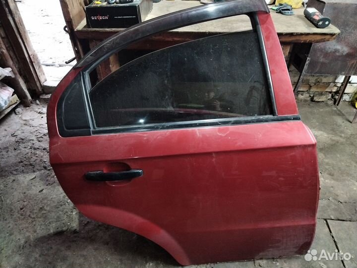 Дверь задняя правая шевроле авео Т250