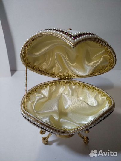 Шкатулка для украшений