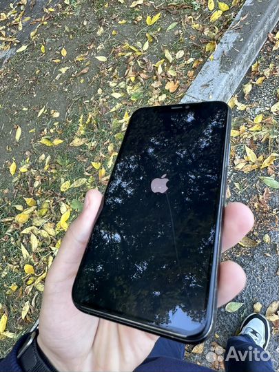 iPhone 11 Pro, 64 ГБ