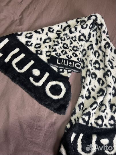 Комплект шапка и шарф женские Liu Jo