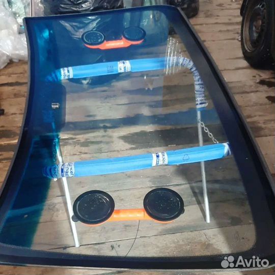 Лобовое стекло на Chery Amulet