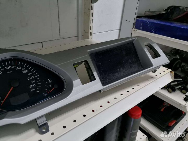 Приборная панель с дисплеем Audi a6 c6