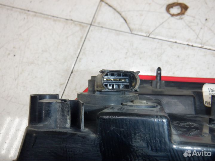 Фонарь задний левый Infiniti QX56 Ja60