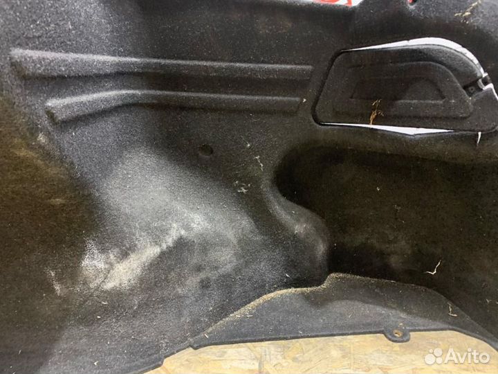 Обшивка багажника правая Hyundai Avante 5