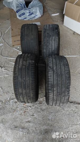 Pirelli P Zero All Season 245/40 R19 94Y