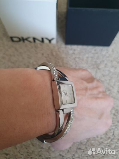 Наручные часы dkny