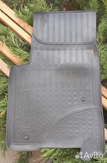 Автомобильные коврики для Шевроле Нивы