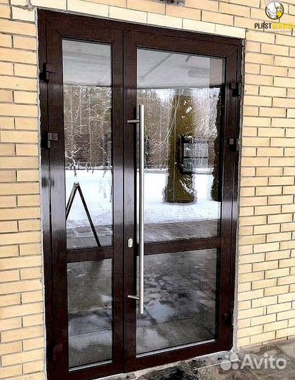 Алюминиевые входные двери со стеклом